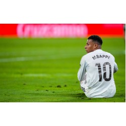 Real Madridin fanit järjestivät äänestyksen, jossa vaadittiin Kylian Mbappén lähtöä